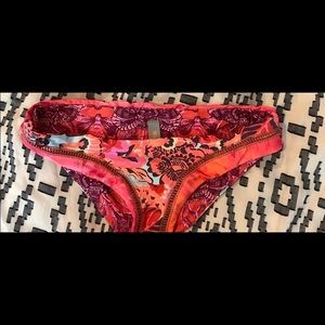 PRICE DROP ✖️Maaji reversible bikini bottom